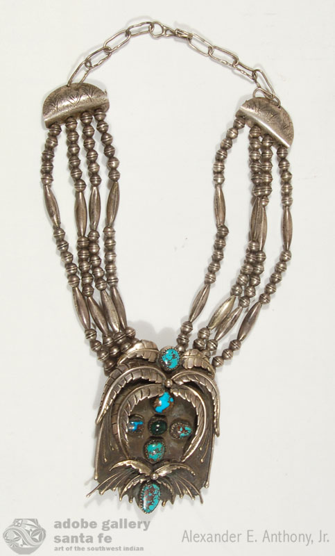 Southwest Indian Jewelry C3989C - Adobe Gallery, Santa Fe