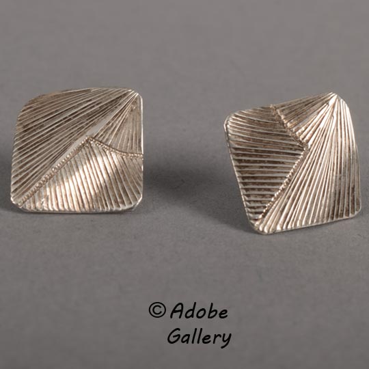 C4896K-earrings.jpg