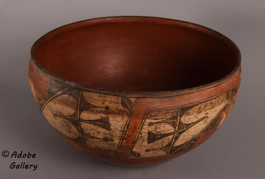 Alternate view of this bowl.