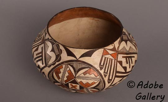 Alternate view of this historic Acoma OLLA