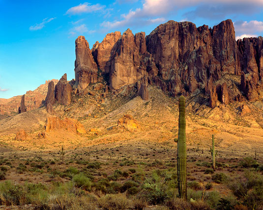 Image Source of Superstition Mountains - Wikipedia