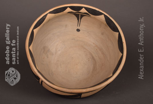 Alternate view of this Keres bowl to show the inside designs.