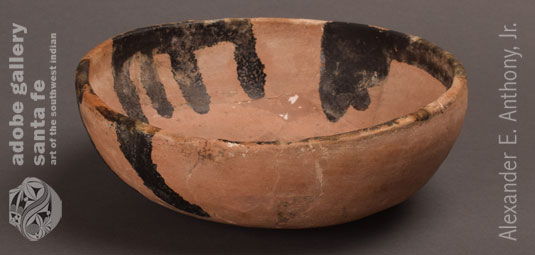 Alternate side view of this prehistoric bowl.