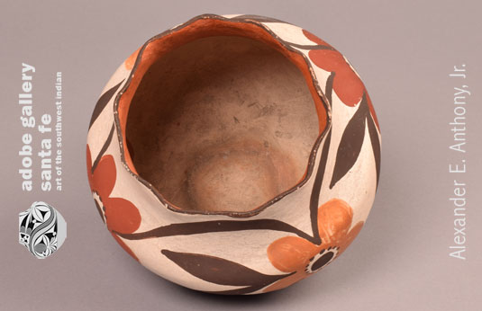 Alternate top view of this Laguna Pueblo Historic pottery jar.