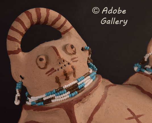 Alternate view of this pottery vessel. Alternate view of this pottery vessel.