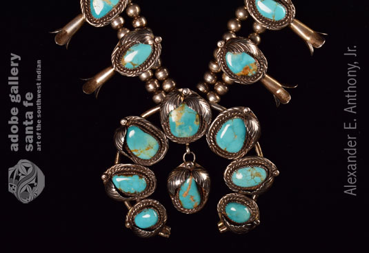 Close up view of the naja portion of this Navajo necklace.