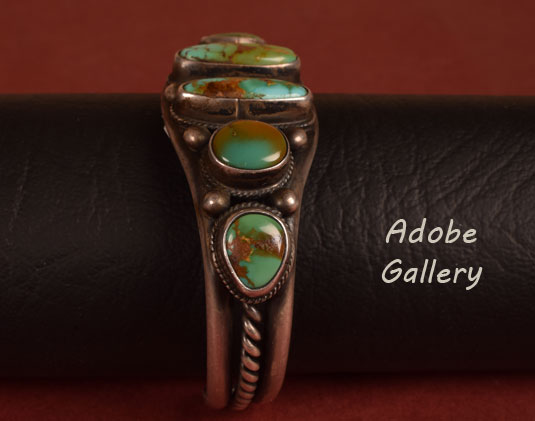 Alternate side view of this beautiful Turquoise Bracelet.