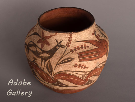 Alternate view of this Zia Pueblo pottery jar.