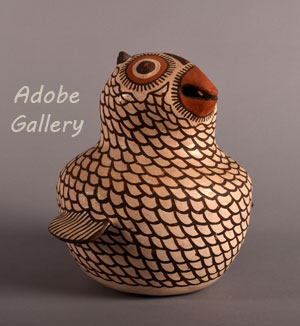 Alternate view of this Zuni Pueblo owl figurine.