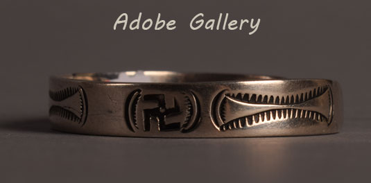 Alternate view of one side of this bracelet.