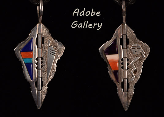 Both sides of the pendant.