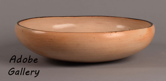 Alternate side view off this bowl.
