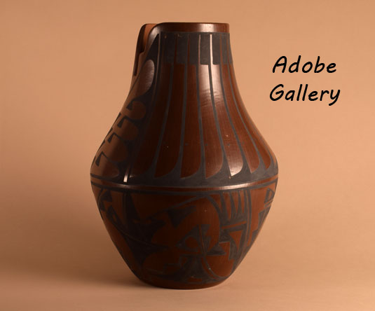 Alternate side view of this pottery jar.