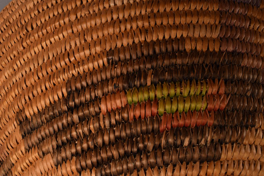 Alternate close-up view of this Apache basket.