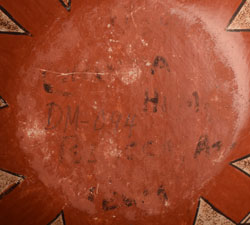 Artist signature of Rondina Huma, Hopi Pueblo Potter