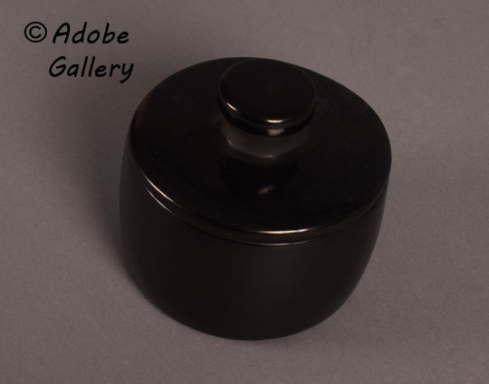 Alternate view of this black pottery box.