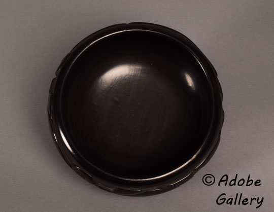 Alternate view of this bowl with polished inside surface.