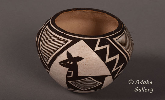 Alternate view of this Acoma Jar by Lucy Lewis.