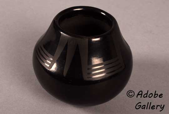 Alternate view of this blackware jar.