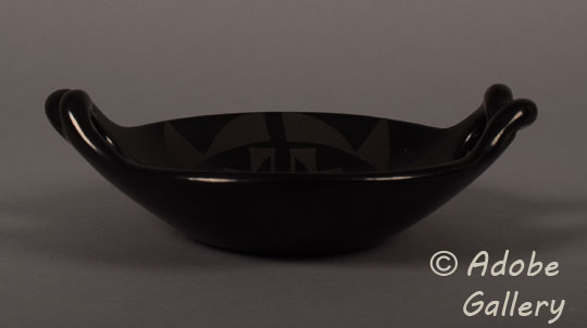 Alternate view of this bowl from the side.