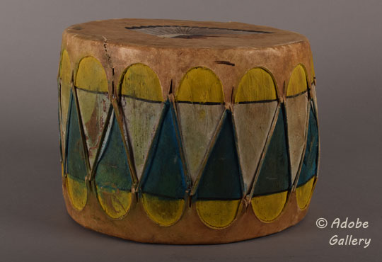 Alternate view of the side of this drum.