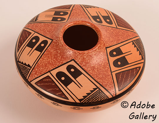 Alternate view of this pottery vessel.