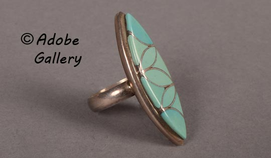 Alternate side view of this ring.
