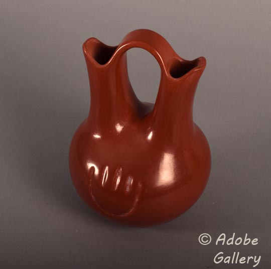 Alternate view of this red wedding vase.