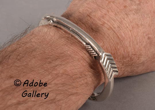 Alternate view of this bracelet.