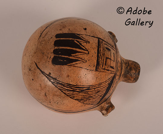 Alternate view of this pottery vessel. Alternate view of this pottery vessel.