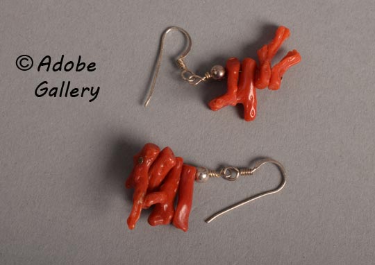 Close up of the matching earrings. Close up of the matching earrings.