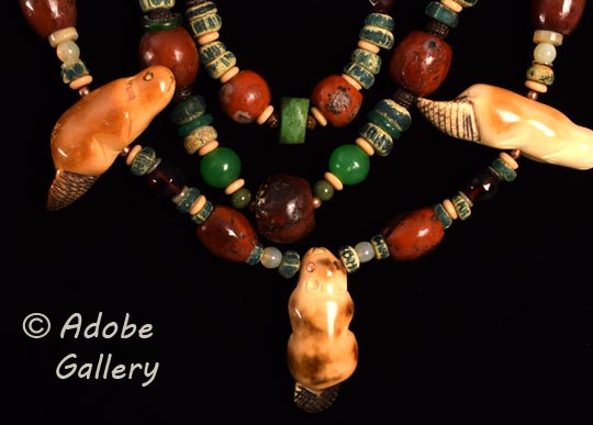 Close up view of a section of this necklace.