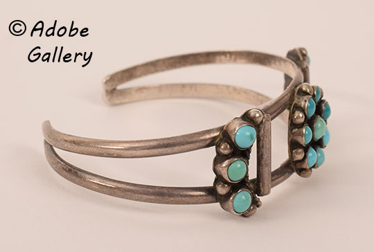 Alternate side view of this bracelet. Alternate side view of this bracelet.