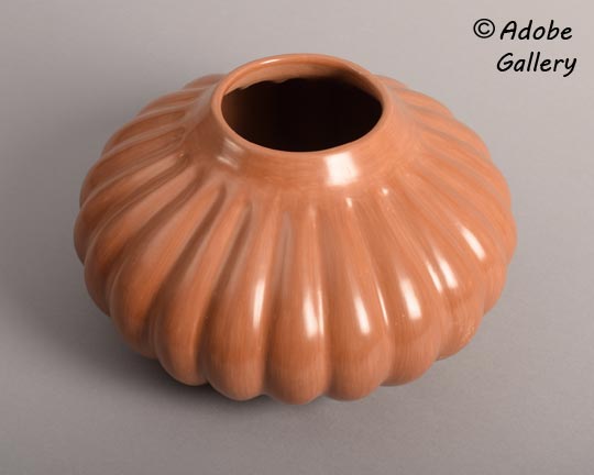 Alternate view of this pottery vessel.