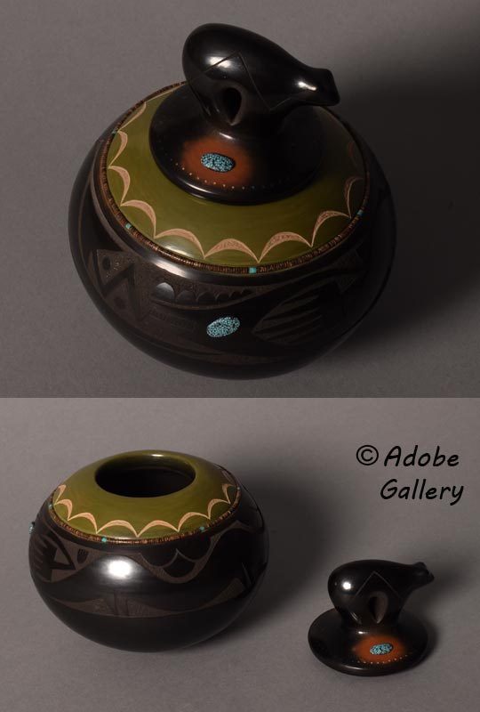 Alternate view of this pottery vessel. Alternate view of this pottery vessel.