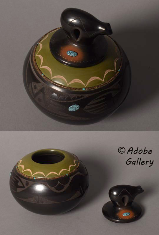Alternate view of this pottery vessel. Alternate view of this pottery vessel.