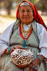 Mary Histia, Acoma Pueblo Potter